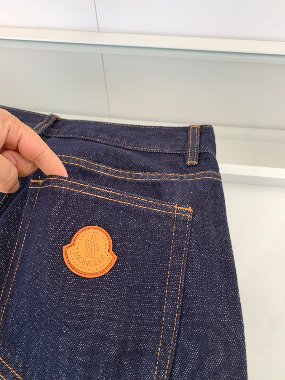 mon 2025秋冬系列牛仔长裤-码数：M-3XL 休闲直筒裤 面料采用活性染色牛仔布制成手感好，面料密