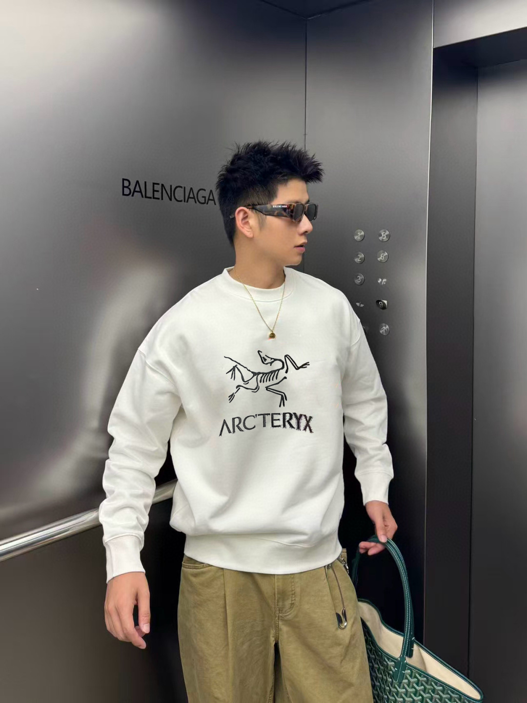 ARC'TERYX小鸟*2025秋冬新款 个性logo绣花 定制面料400g 圆领卫衣 男女同款尺码：S