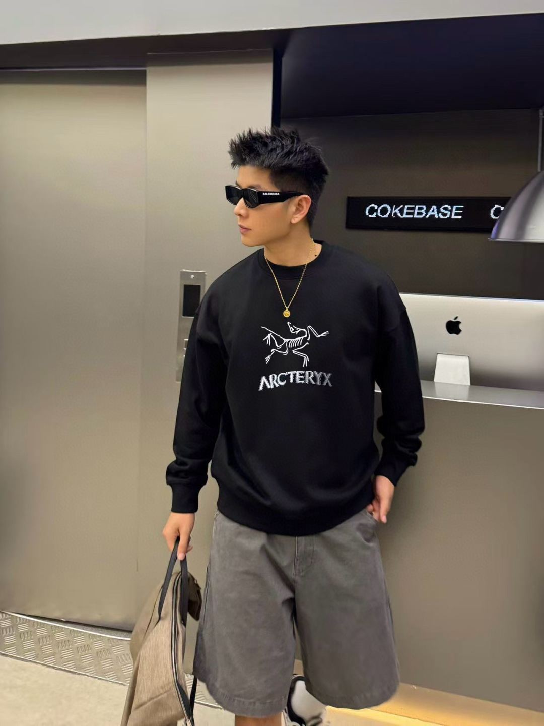 ARC'TERYX小鸟*2025秋冬新款 个性logo绣花 定制面料400g 圆领卫衣 男女同款尺码：S