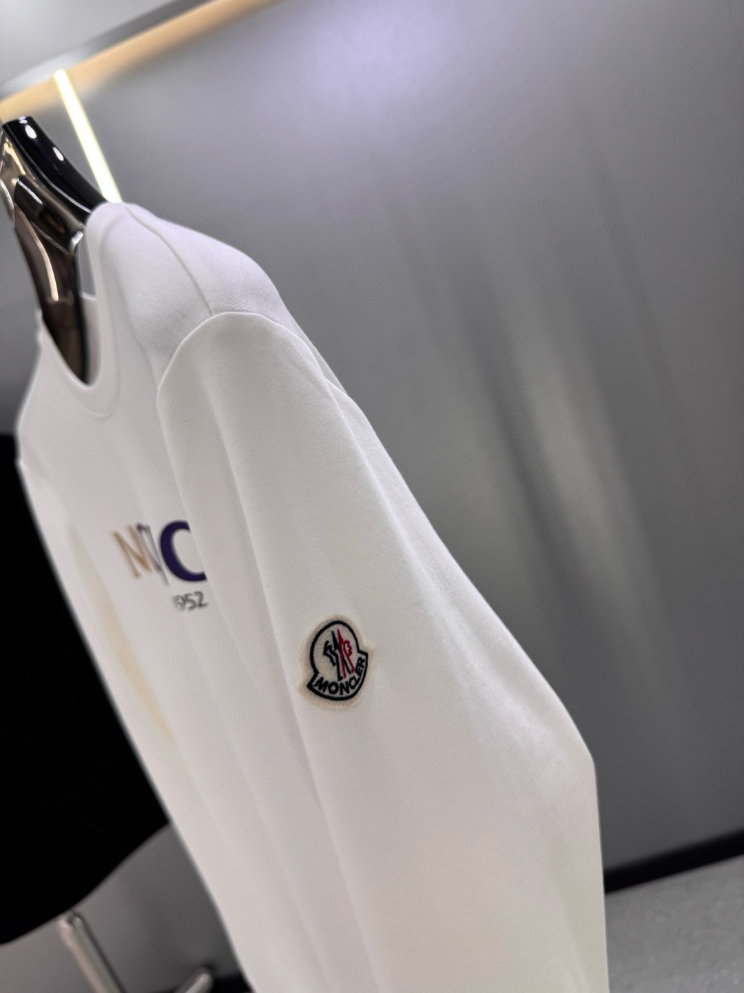 MK2025早秋新品长袖T恤衫；定制260克高密水柔棉，市场上无法媲美的一款定制面料，非常的舒适柔软并且