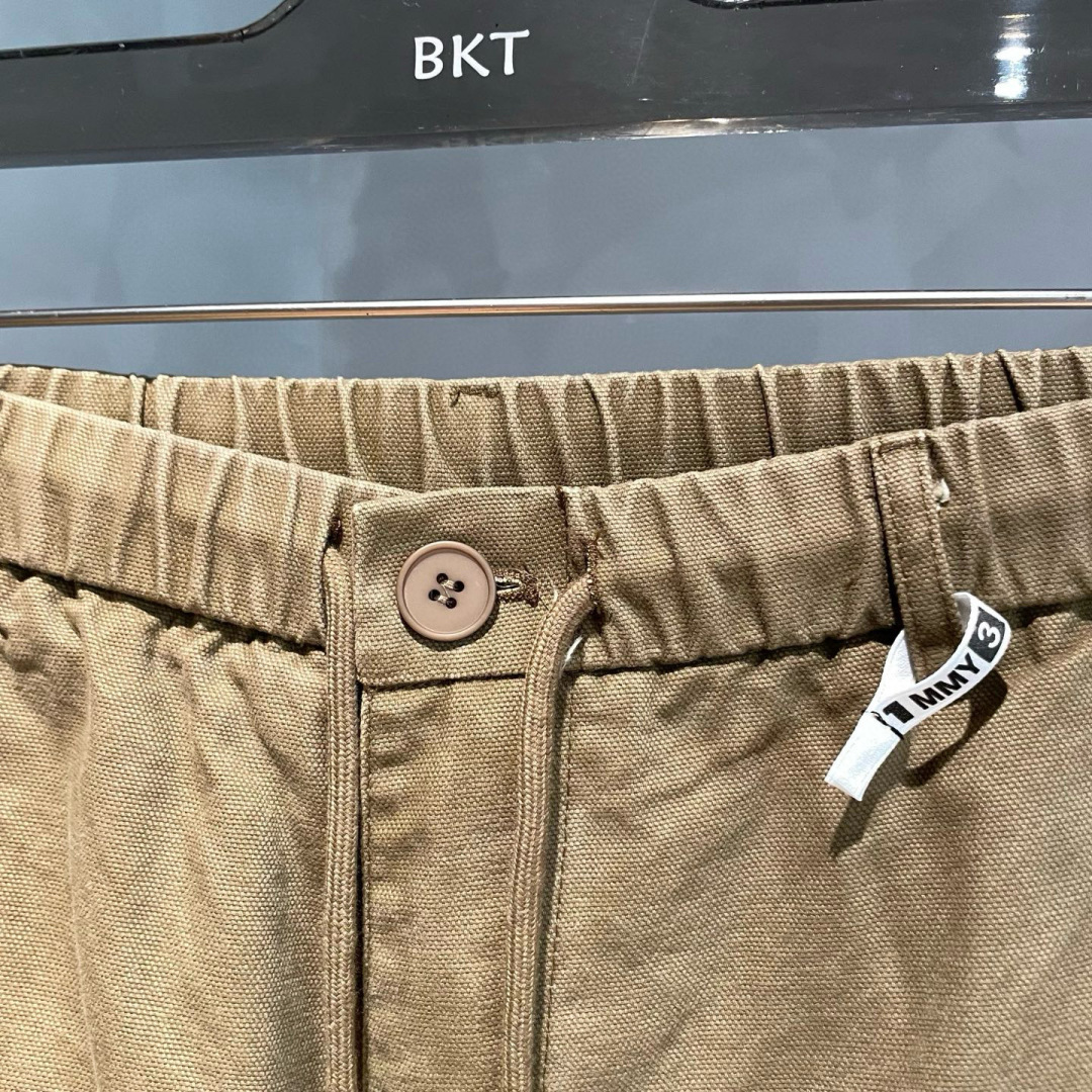 YMM🌟秋冬新款休闲裤🆕采用优质面料，具有质感，松紧腰带拼接设计，超级时尚洋气！码数：S-2XL 男女同