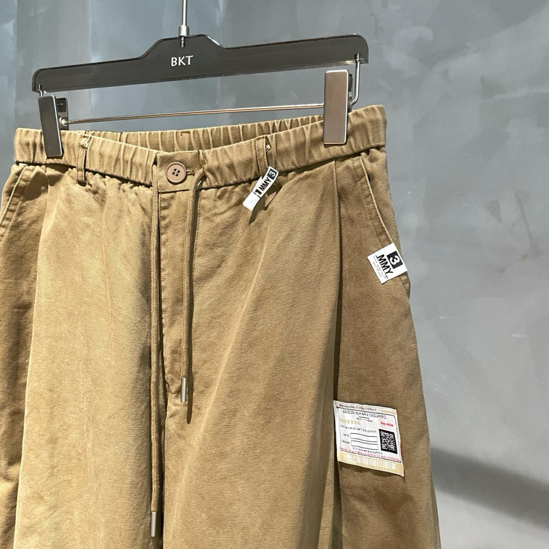 YMM🌟秋冬新款休闲裤🆕采用优质面料，具有质感，松紧腰带拼接设计，超级时尚洋气！码数：S-2XL 男女同