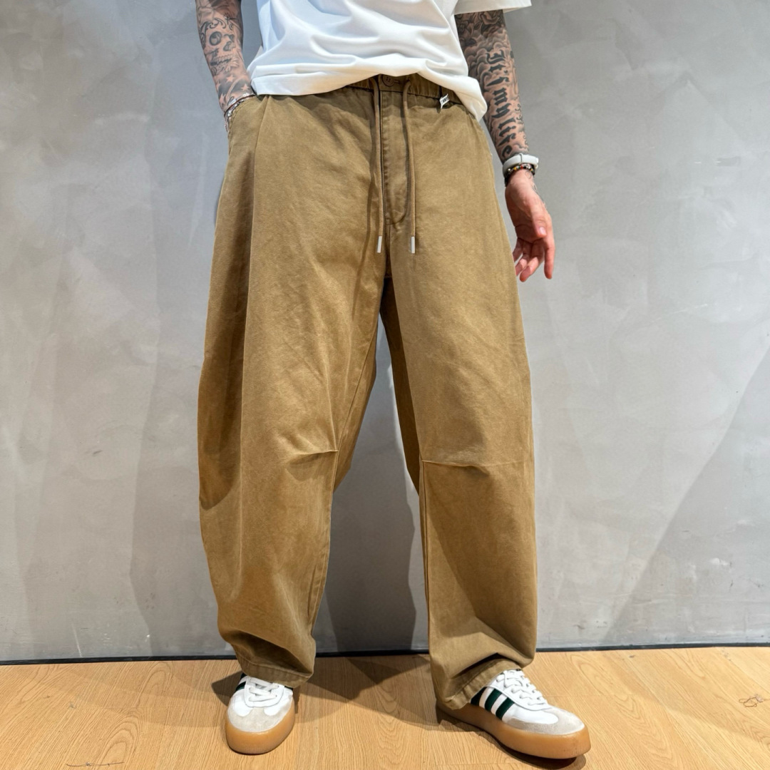 YMM🌟秋冬新款休闲裤🆕采用优质面料，具有质感，松紧腰带拼接设计，超级时尚洋气！码数：S-2XL 男女同