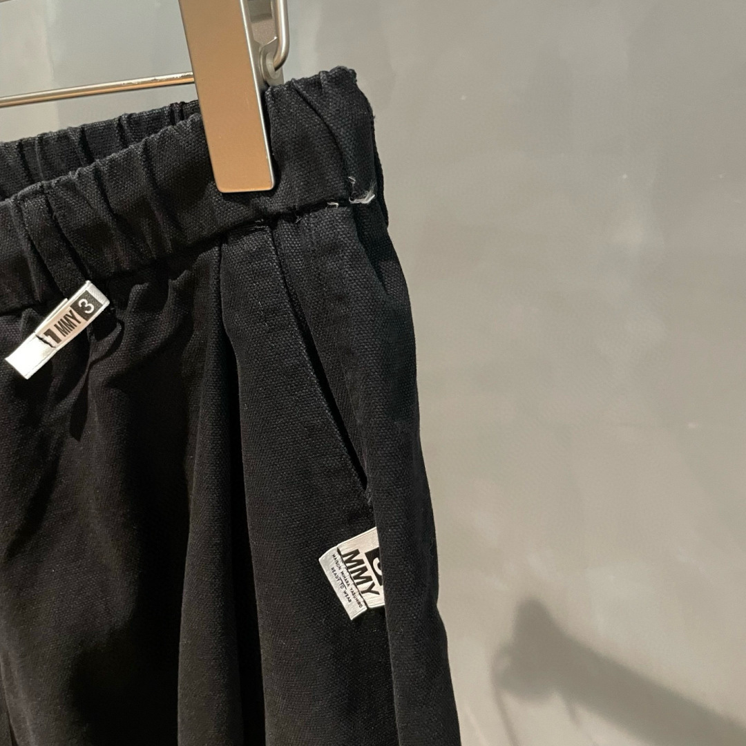 YMM🌟秋冬新款休闲裤🆕采用优质面料，具有质感，松紧腰带拼接设计，超级时尚洋气！码数：S-2XL 男女同