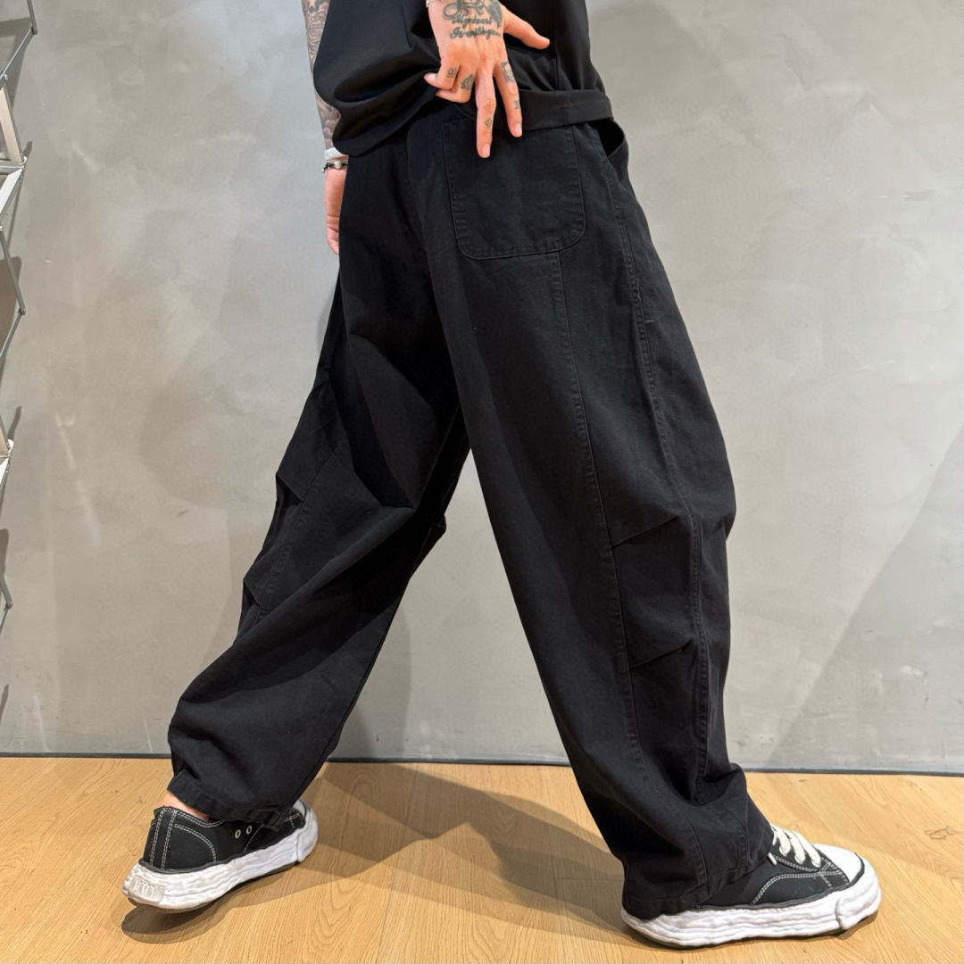 YMM🌟秋冬新款休闲裤🆕采用优质面料，具有质感，松紧腰带拼接设计，超级时尚洋气！码数：S-2XL 男女同