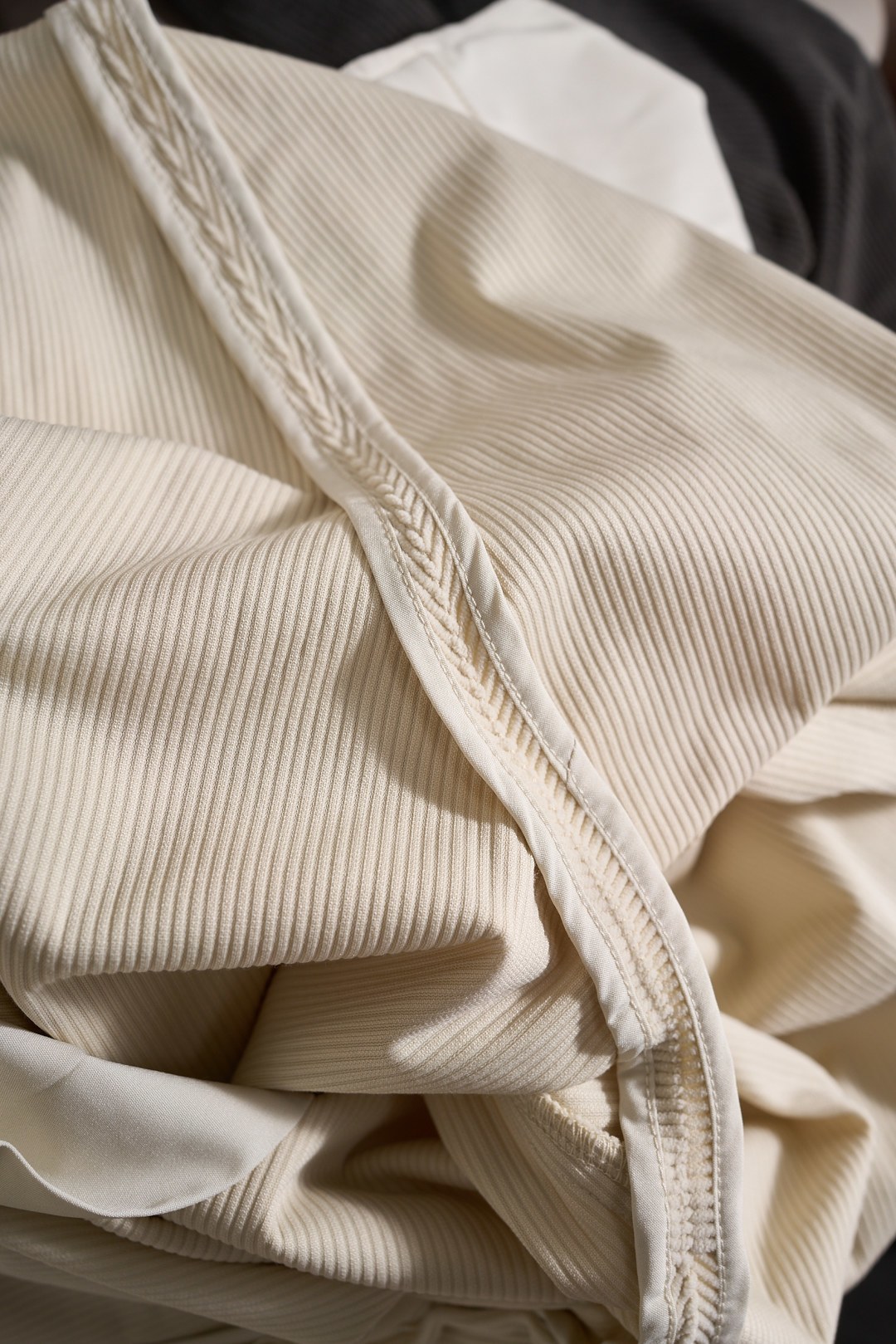 S7505 II 2025 A/W New 新品颜色：深灰 杏色尺码：M—3XL码 合身版型P.S：Z家