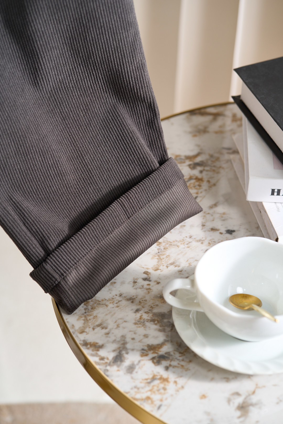 S7505 II 2025 A/W New 新品颜色：深灰 杏色尺码：M—3XL码 合身版型P.S：Z家