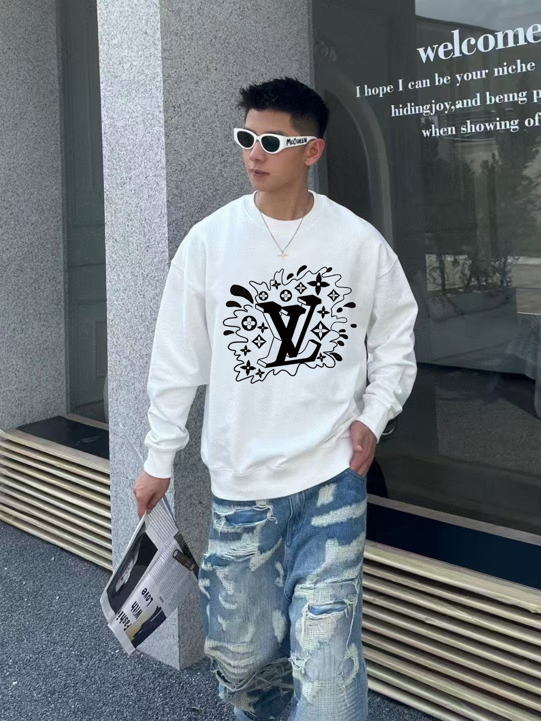 1V*2025秋冬新款 个性字母logo印花 定制面料400g 圆领卫衣 男女同款尺码：S M L XL