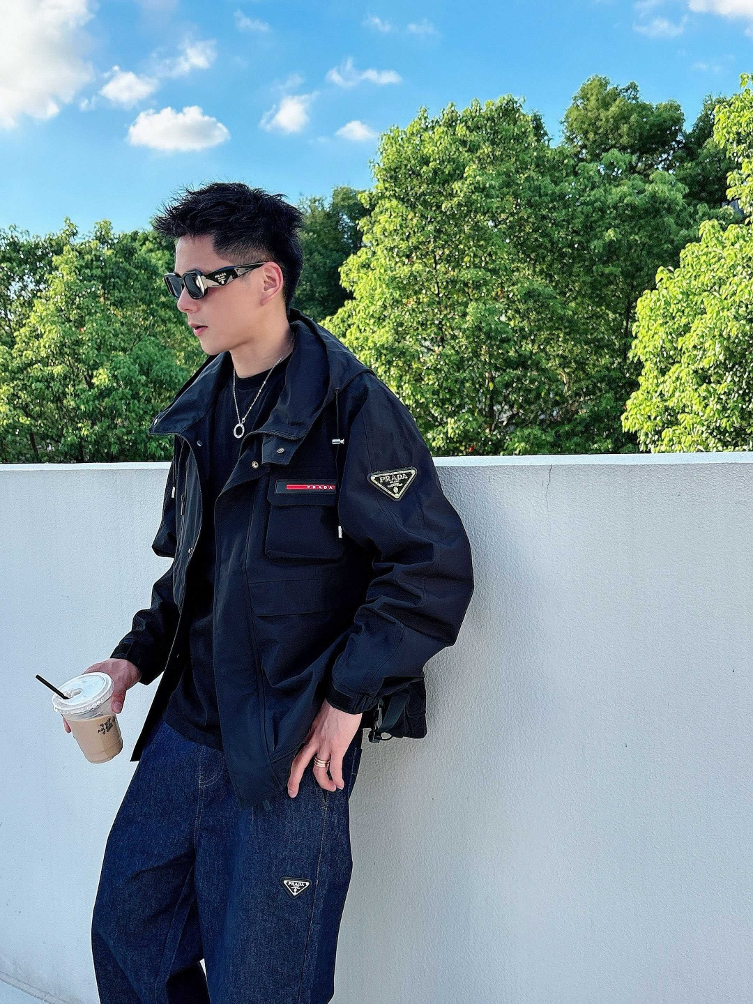 普拉达 官网同款，三标齐全，提前发售 2025ss开秋新款男士夹克外套，原单三标齐全高端版本 专柜定制面