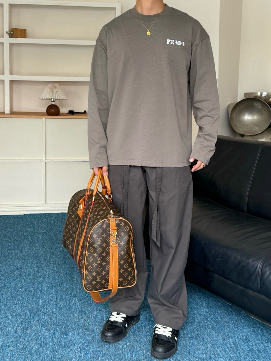 新款秋冬长袖🆕颜色：黑，白，绿码数：S-XL款号：7011