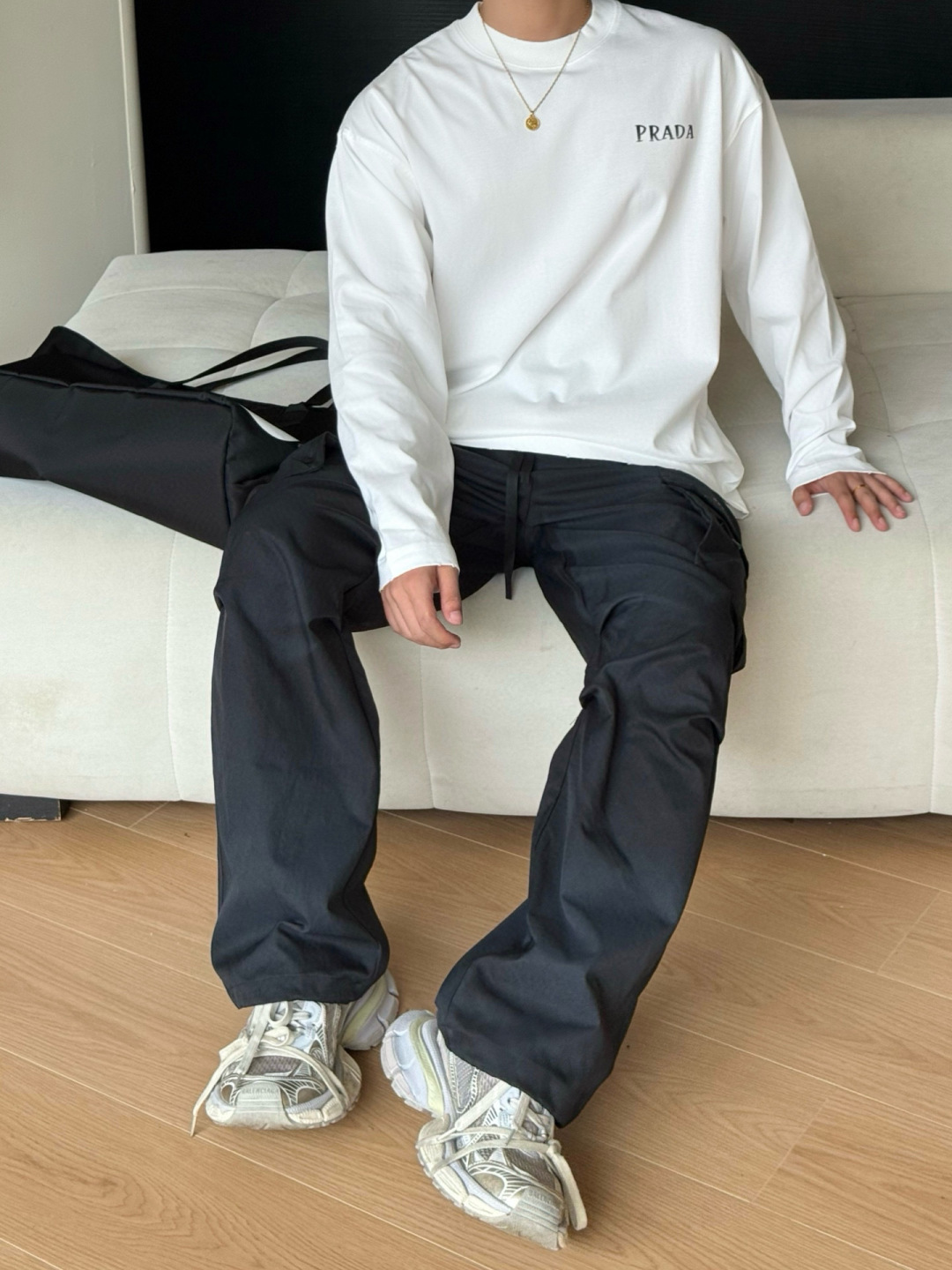 新款秋冬长袖🆕颜色：黑，白，绿码数：S-XL款号：7011