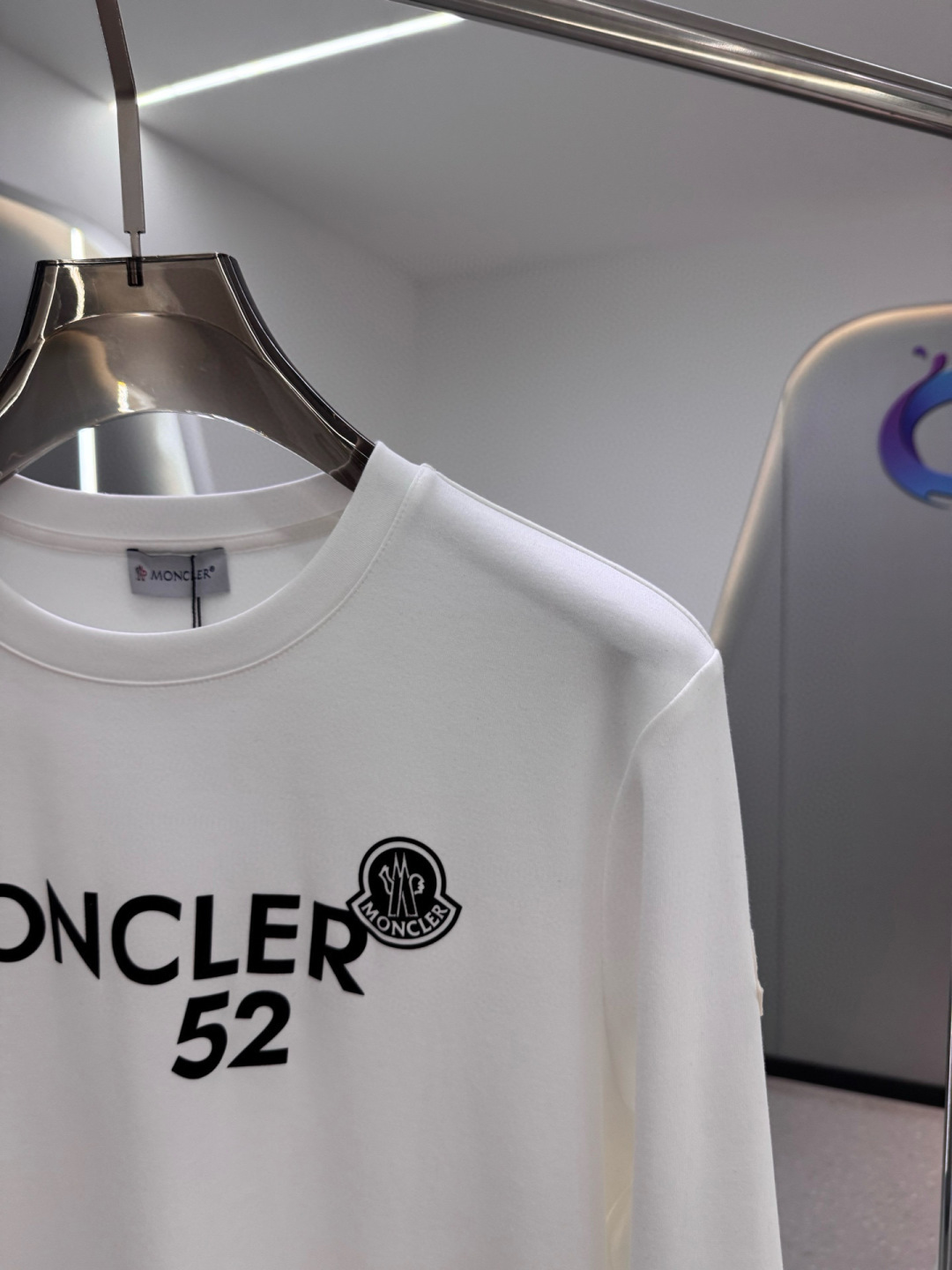 MK 2025早秋新品厚款植绒字母长袖打底T恤；定制260克高密水柔棉面料，胸前植绒工艺字母加标志LOG