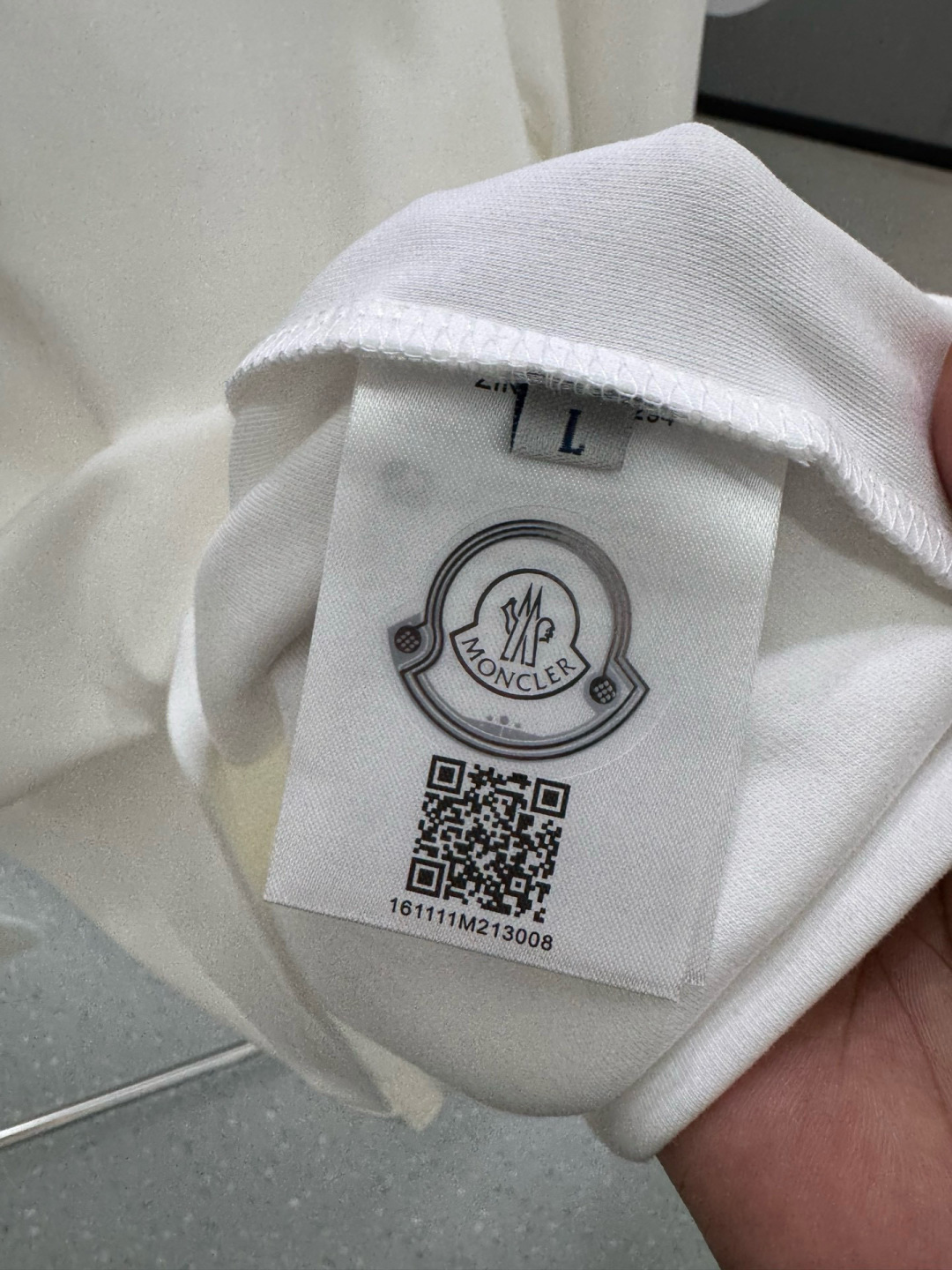 MK 2025早秋新品厚款植绒字母长袖打底T恤；定制260克高密水柔棉面料，胸前植绒工艺字母加标志LOG