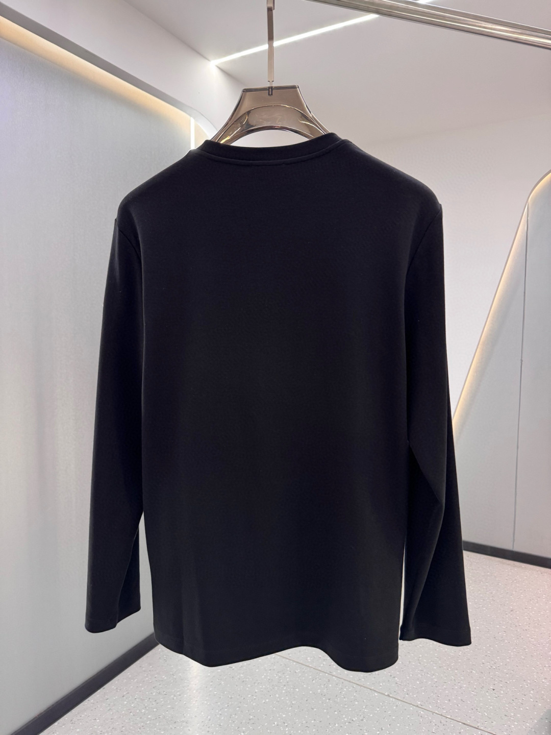 MK 2025早秋新品厚款植绒字母长袖打底T恤；定制260克高密水柔棉面料，胸前植绒工艺字母加标志LOG