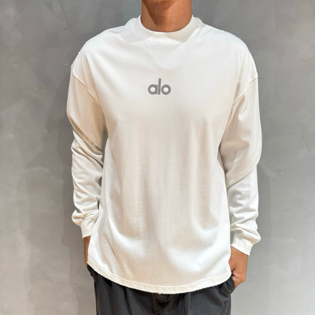 alo🌟新款秋季长袖🆕采用优质面料，手感细腻，搭配logo品牌标识，超级时尚洋气！码数:XS-XL 男女