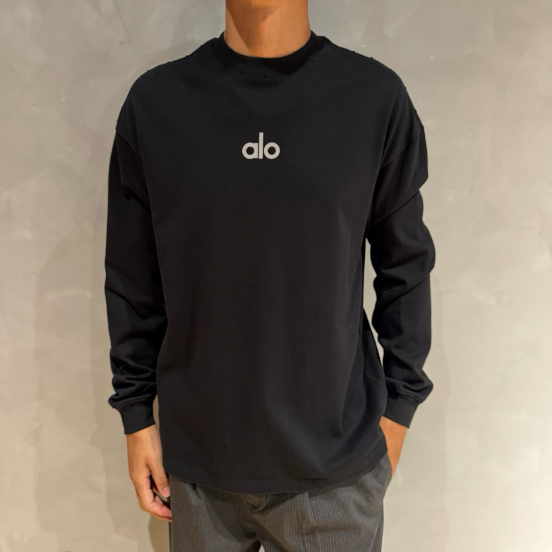 alo🌟新款秋季长袖🆕采用优质面料，手感细腻，搭配logo品牌标识，超级时尚洋气！码数:XS-XL 男女