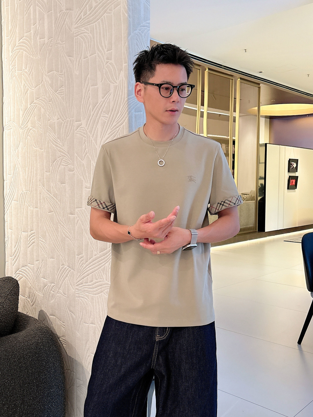 NEW新品 91001🎉微阔短袖T系列季度：2025秋冬颜色：黑色 白色 卡其绿尺码: m-5xL版型：