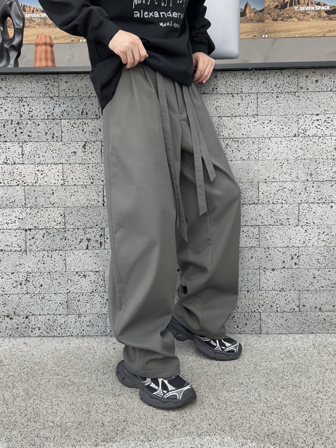 新款秋冬加绒裤子[庆祝][庆祝]码数：M-3xL颜色：黑，白，绿款号：5203-H