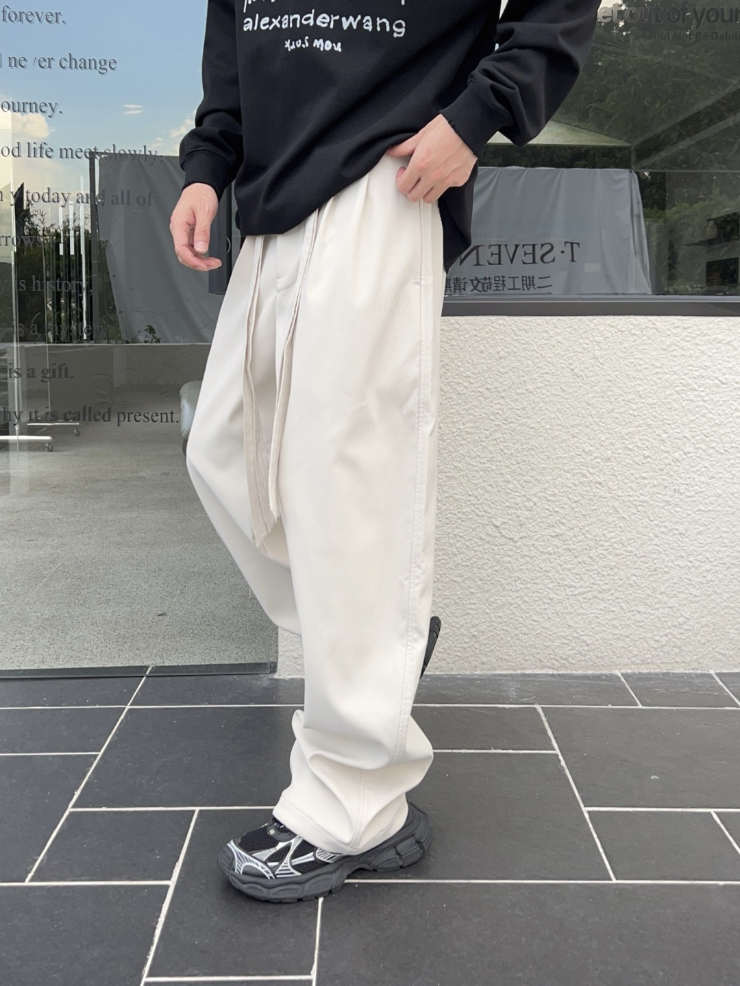 新款秋冬加绒裤子[庆祝][庆祝]码数：M-3xL颜色：黑，白，绿款号：5203-H