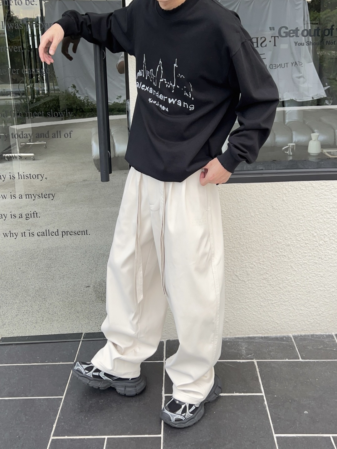 新款秋冬加绒裤子[庆祝][庆祝]码数：M-3xL颜色：黑，白，绿款号：5203-H