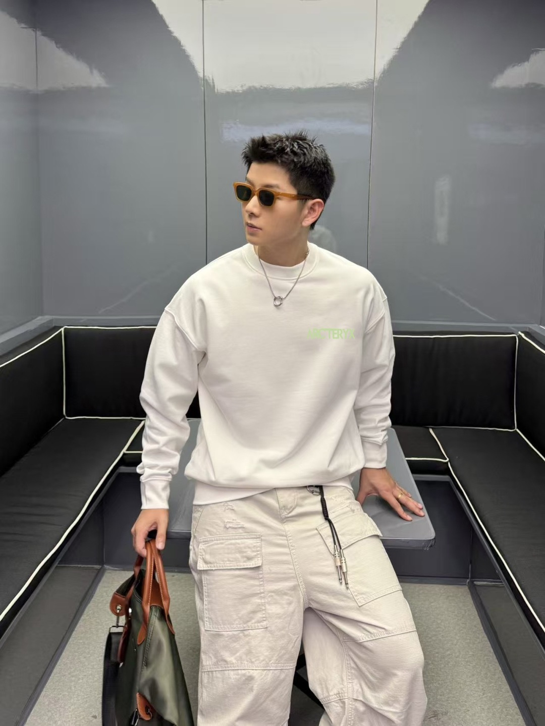 ARC'TERYX小鸟*2025秋冬新款 个性logo印花 定制面料400g 圆领卫衣 男女同款尺码：S