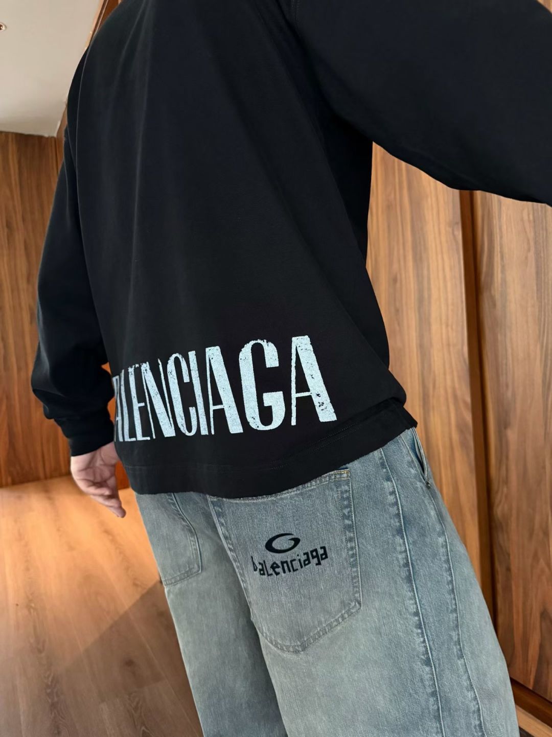 2025秋冬新款巴黎世家磨破长袖XS-XL