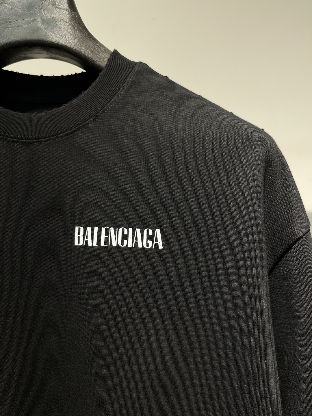 2025秋冬新款巴黎世家磨破长袖XS-XL