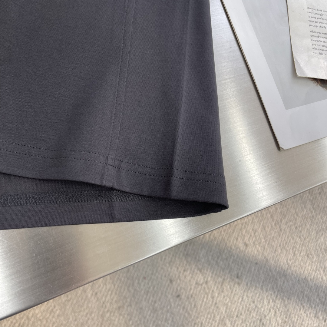 Dio 2025秋冬系列长袖打底尺码: M-5XL 常规版型220克重，莫代尔双面面料 面料表面纹理细腻