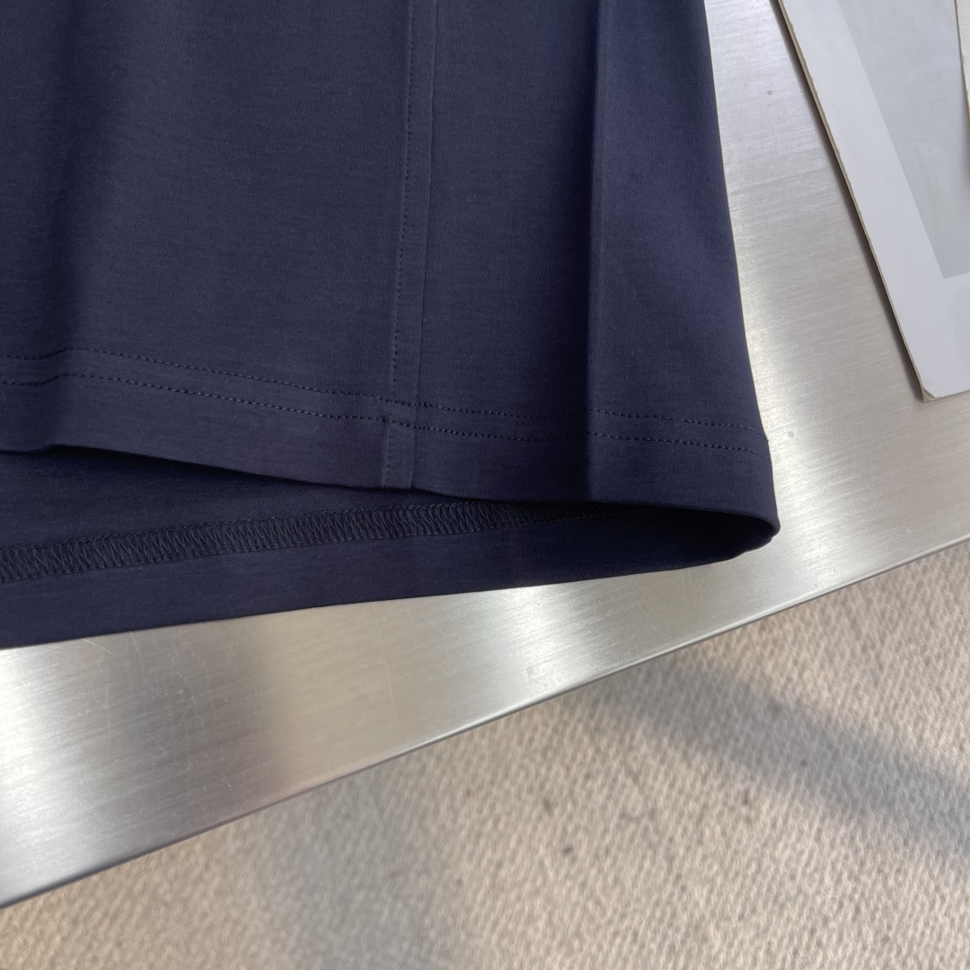 Dio 2025秋冬系列长袖打底尺码: M-5XL 常规版型220克重，莫代尔双面面料 面料表面纹理细腻