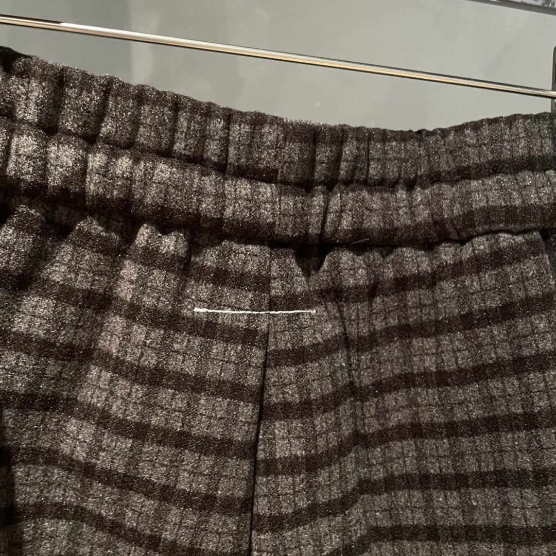 MM6🌟秋冬新款休闲裤🆕采用优质面料，具有质感，松紧腰带设计，超级时尚洋气！码数：S-2XL 男女同款（