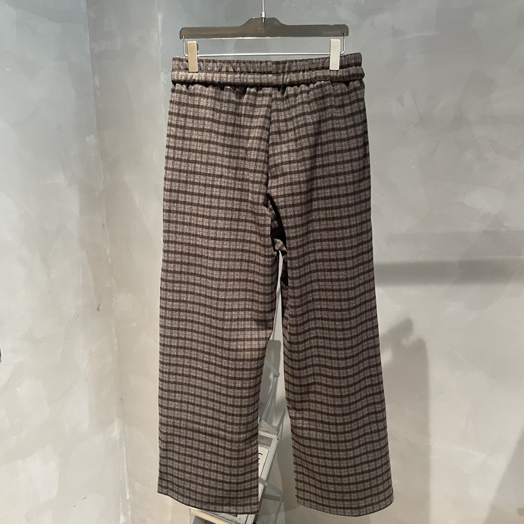 MM6🌟秋冬新款休闲裤🆕采用优质面料，具有质感，松紧腰带设计，超级时尚洋气！码数：S-2XL 男女同款（