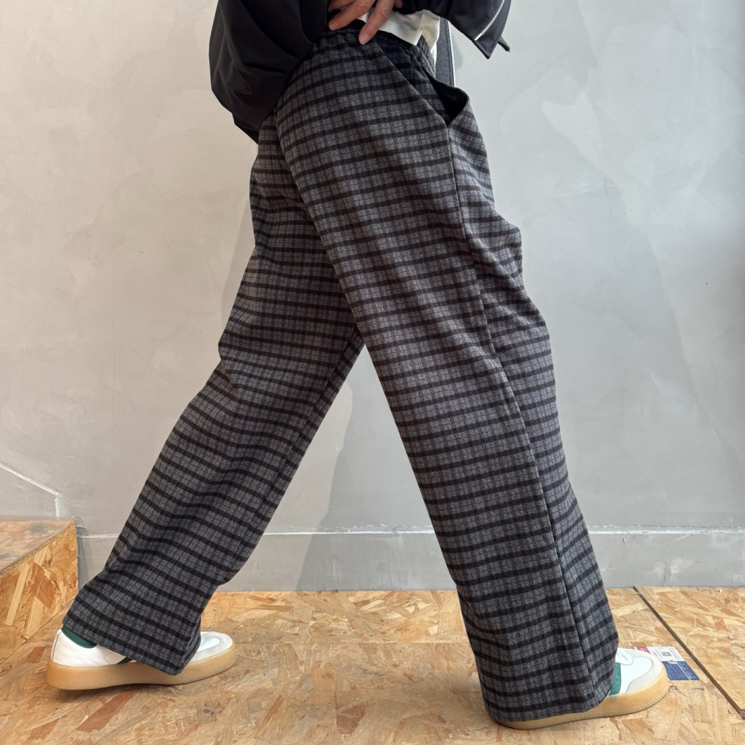 MM6🌟秋冬新款休闲裤🆕采用优质面料，具有质感，松紧腰带设计，超级时尚洋气！码数：S-2XL 男女同款（