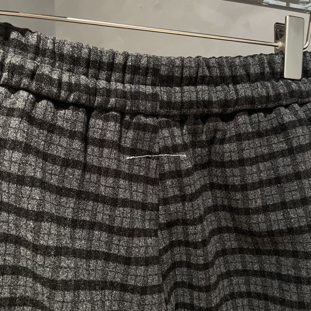 MM6🌟秋冬新款休闲裤🆕采用优质面料，具有质感，松紧腰带设计，超级时尚洋气！码数：S-2XL 男女同款（