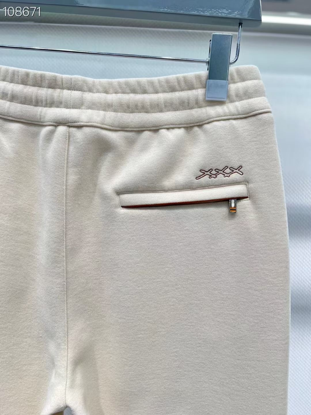 杰尼亚 𝟐𝟎𝟐𝟓秋冬上新高订轻奢休闲裤 现货供应 特殊成分再生纤维面料 抗皱免烫 舒适0压感 贴肤穿着全