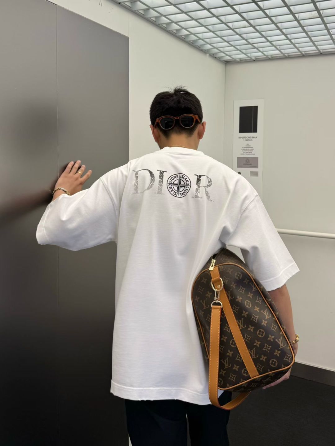 秋冬重磅T恤🔥颜色：黑，白码数：XS-XL