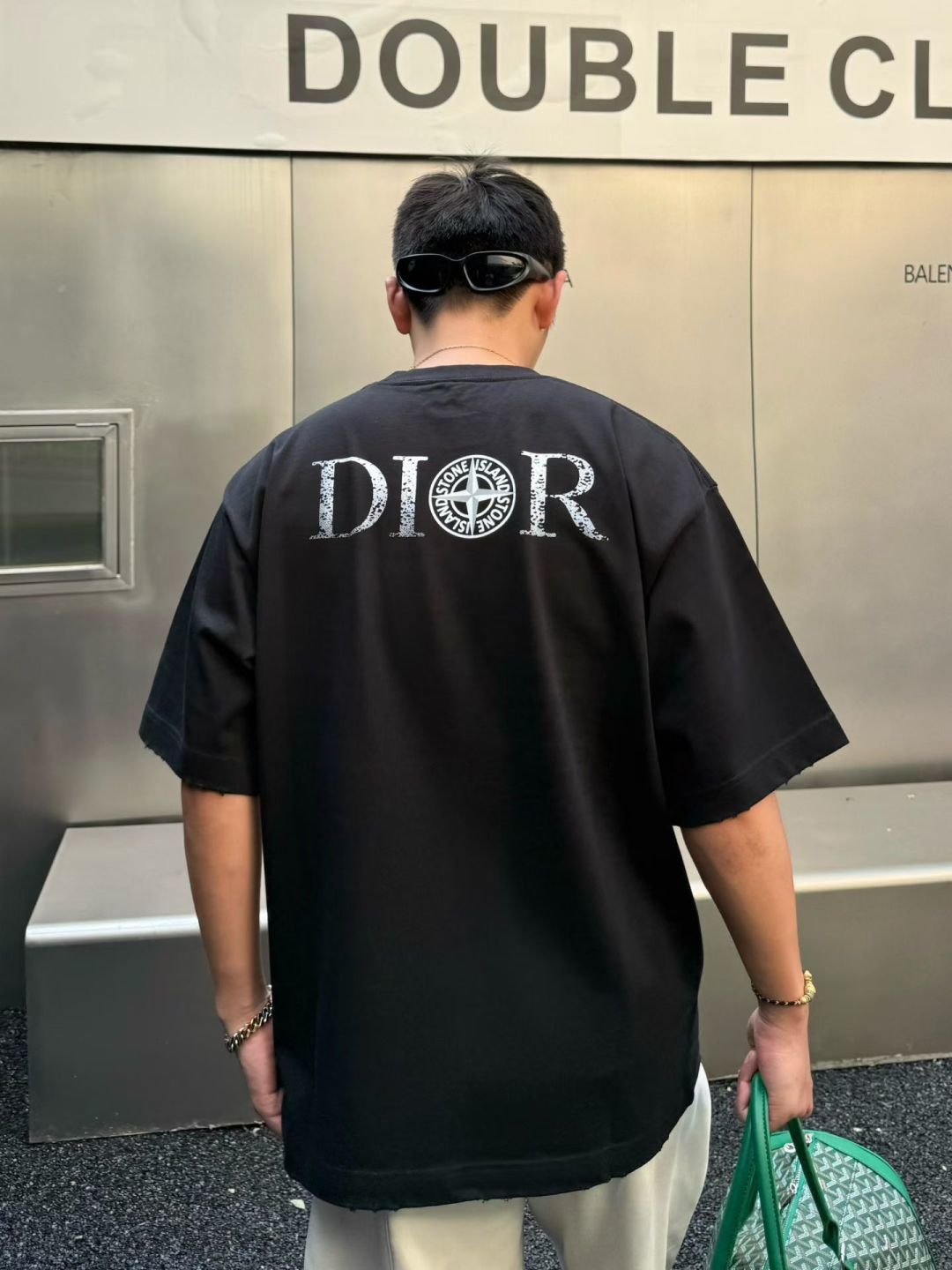 秋冬重磅T恤🔥颜色：黑，白码数：XS-XL