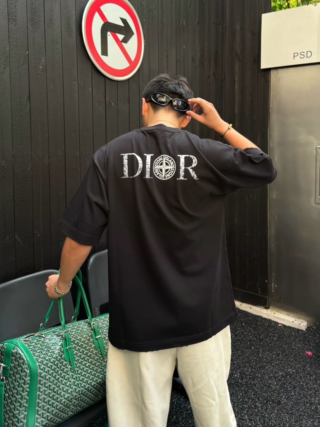 秋冬重磅T恤🔥颜色：黑，白码数：XS-XL