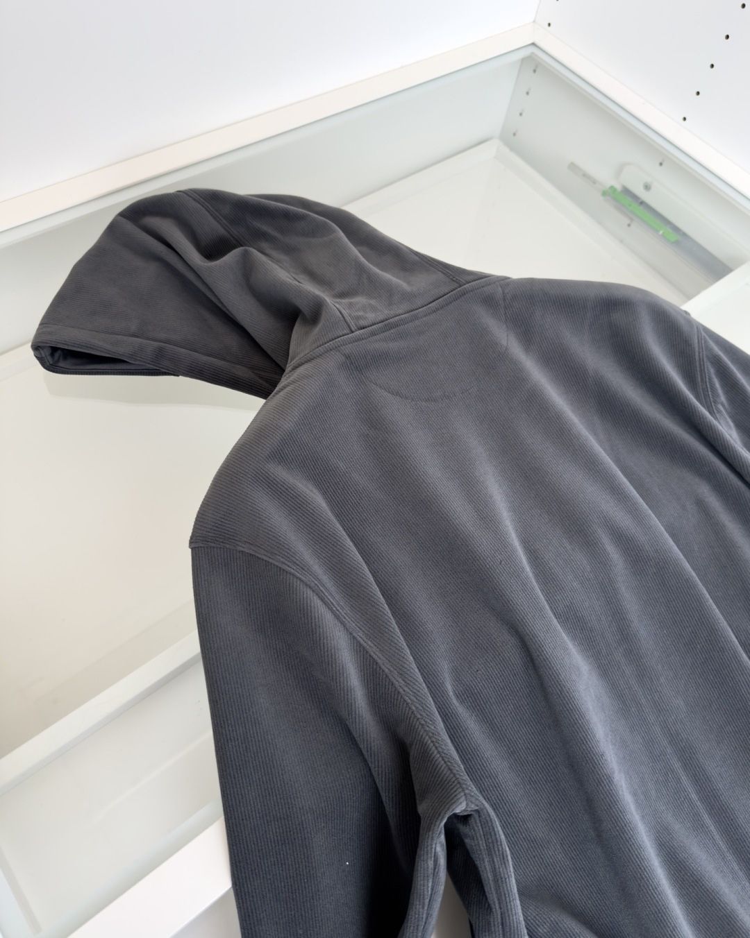 Bru**llo Cuci**lli 老钱新贵推荐！客供订织坑条男士连帽休闲卫衣外套 他家设计师钟爱的竖