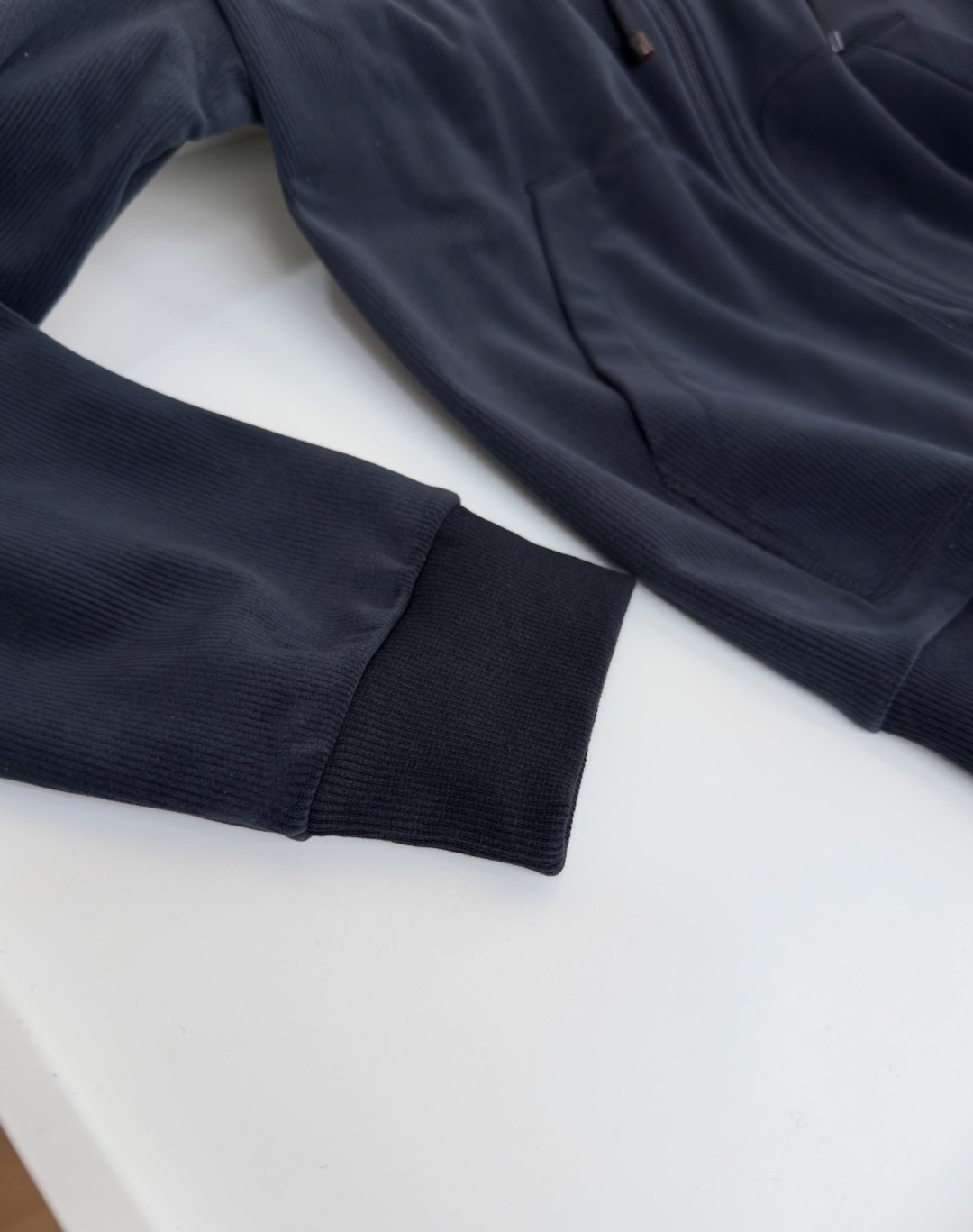 Bru**llo Cuci**lli 老钱新贵推荐！客供订织坑条男士连帽休闲卫衣外套 他家设计师钟爱的竖