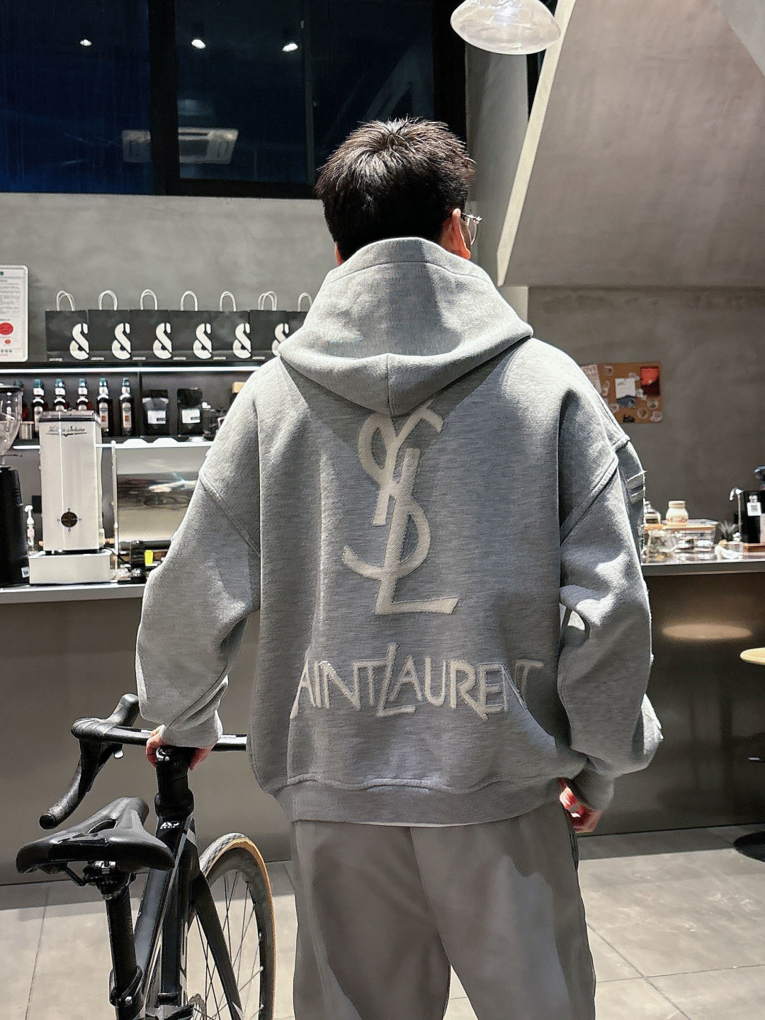 2025秋冬新款YSL重工艺烧花厚款外套码数 : S-XL