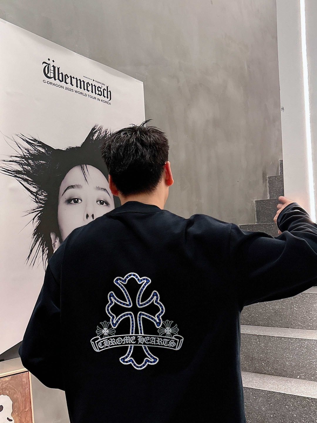 25新款磨毛长袖阔版T恤颜色：黑，白尺码：S-2XL