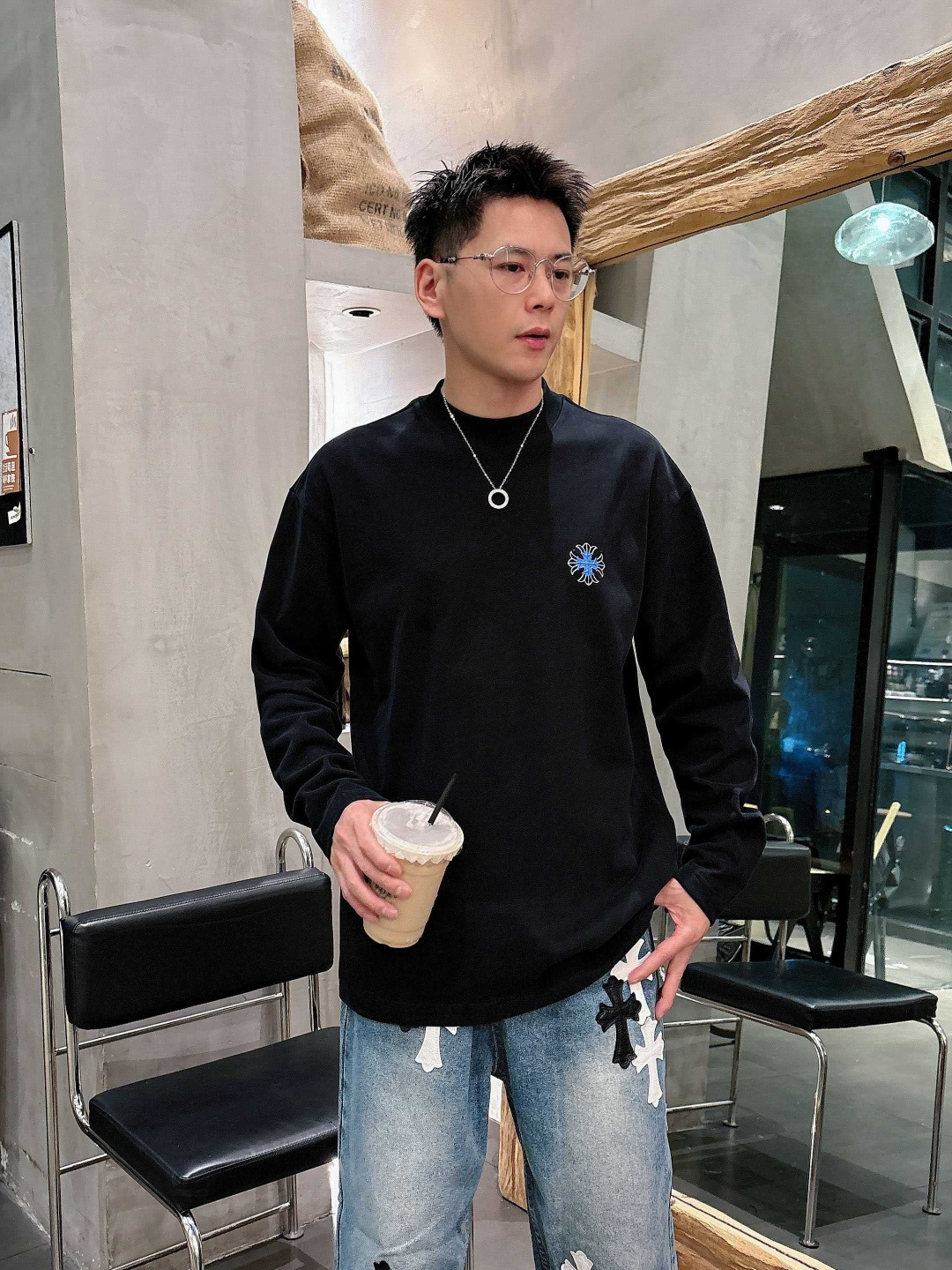 25新款磨毛长袖阔版T恤颜色：黑，白尺码：S-2XL