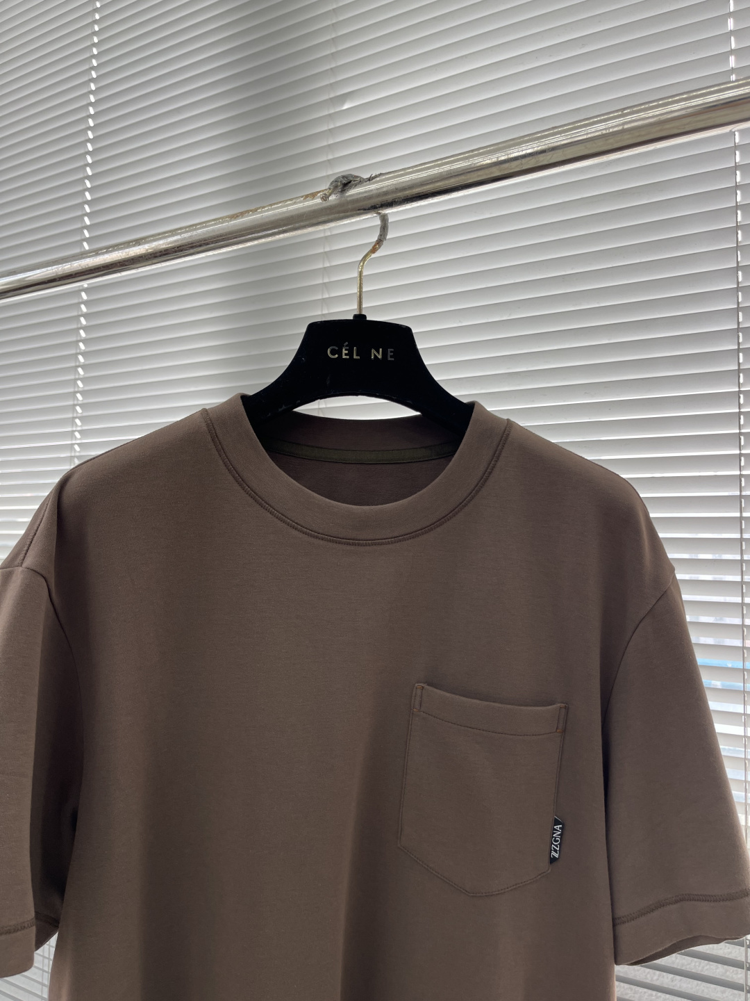 Z ZEGN 2025秋冬款棉莫代尔打底。码数：M-5XL 微阔版型精选棉与莫代尔混纺面料，亲肤柔软，内