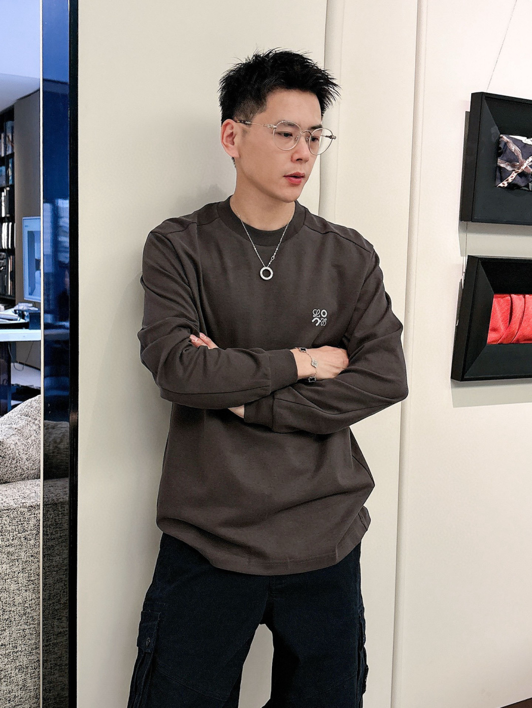 LOEW 2025秋冬系列长袖T恤码数：M-5XL 微阔版型潮流罗马磨毛。面料表面刷毛做磨毛工艺与特殊罗