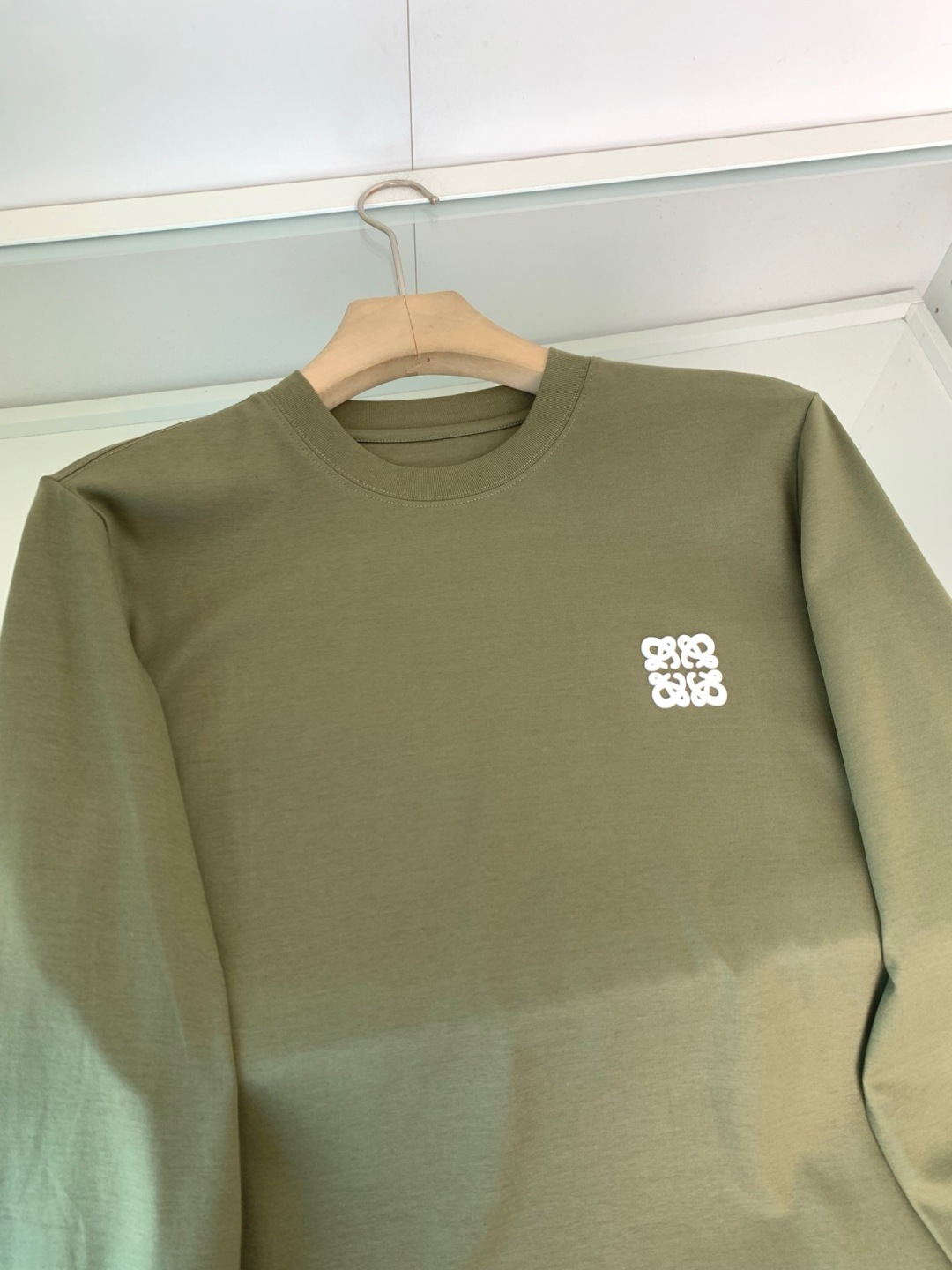 打底系列季度：2025秋冬颜色：黑色 白色 金铜色 石墨灰 藏青色 军绿色尺码: m-5xL版型：长袖打