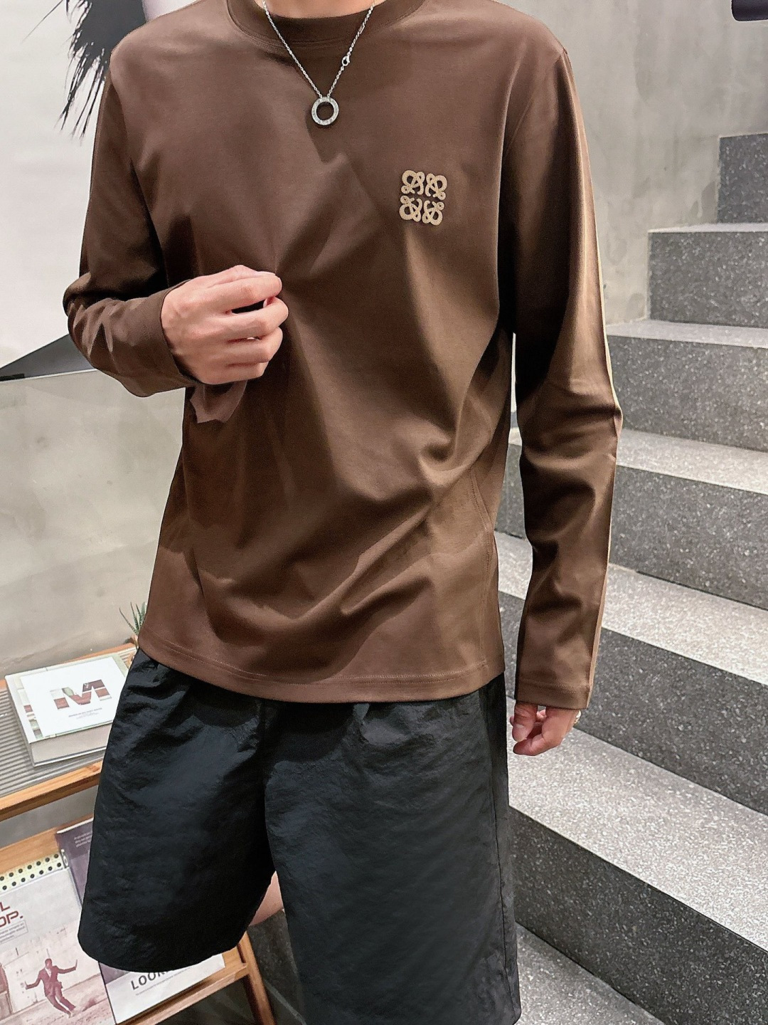 打底系列季度：2025秋冬颜色：黑色 白色 金铜色 石墨灰 藏青色 军绿色尺码: m-5xL版型：长袖打