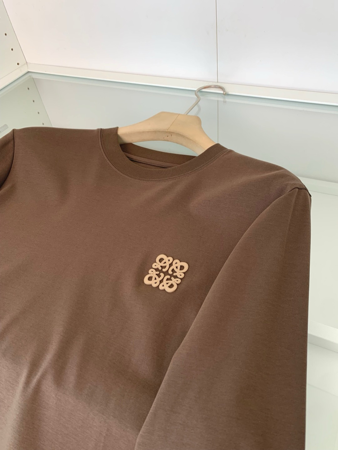 打底系列季度：2025秋冬颜色：黑色 白色 金铜色 石墨灰 藏青色 军绿色尺码: m-5xL版型：长袖打