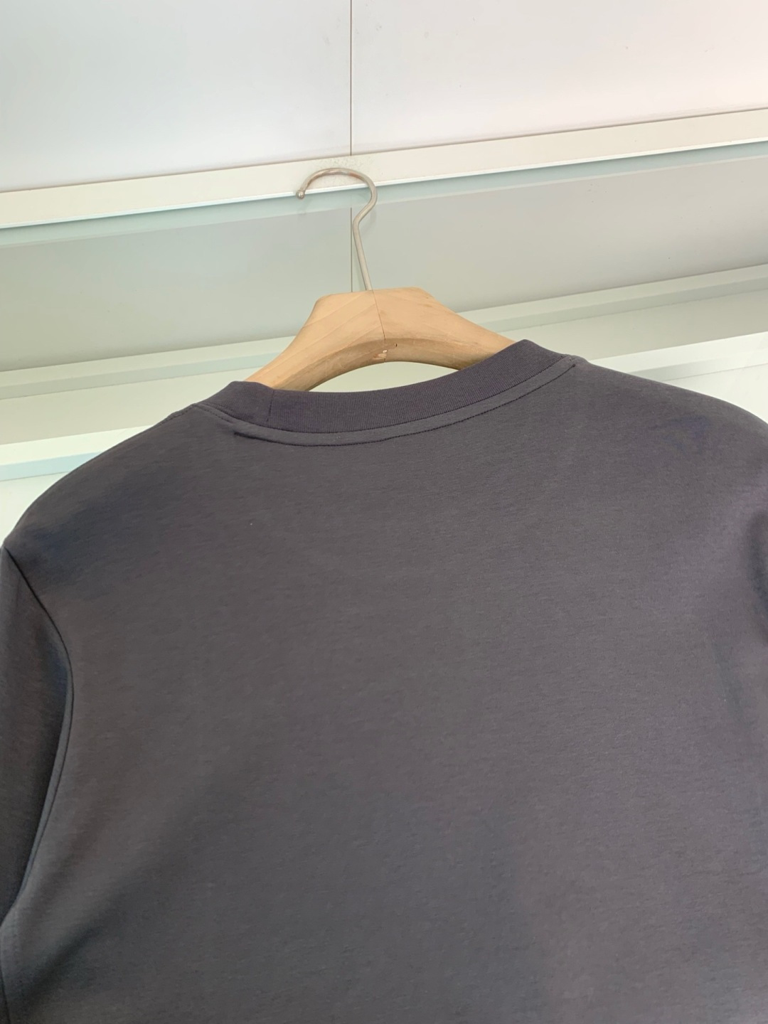 打底系列季度：2025秋冬颜色：黑色 白色 金铜色 石墨灰 藏青色 军绿色尺码: m-5xL版型：长袖打