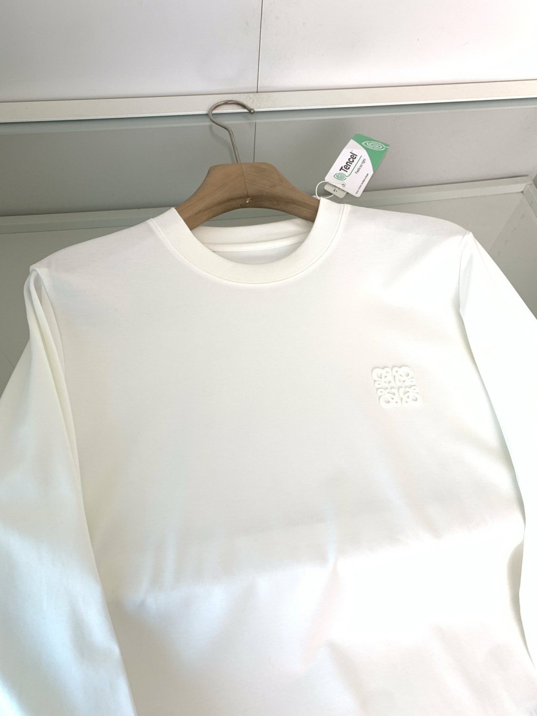 打底系列季度：2025秋冬颜色：黑色 白色 金铜色 石墨灰 藏青色 军绿色尺码: m-5xL版型：长袖打