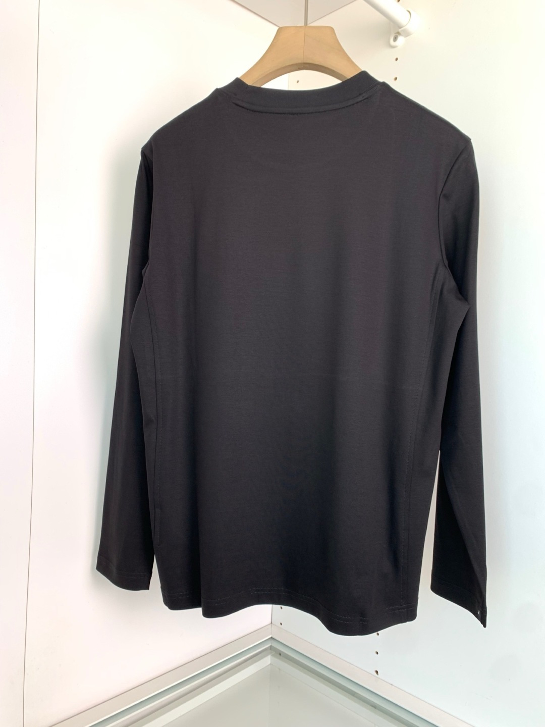 打底系列季度：2025秋冬颜色：黑色 白色 金铜色 石墨灰 藏青色 军绿色尺码: m-5xL版型：长袖打